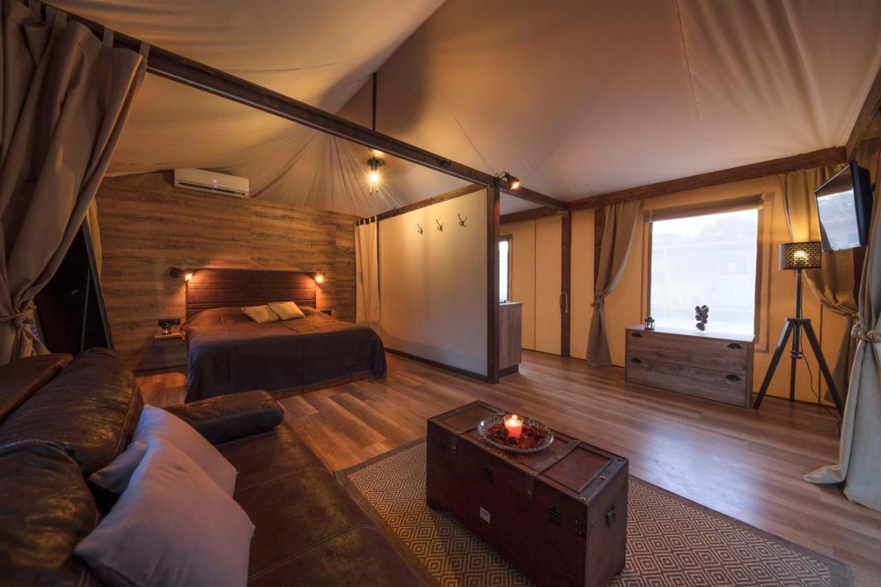 Glamping Tents And Mobile Homes Trasorka Veli Losinj Exterior photo