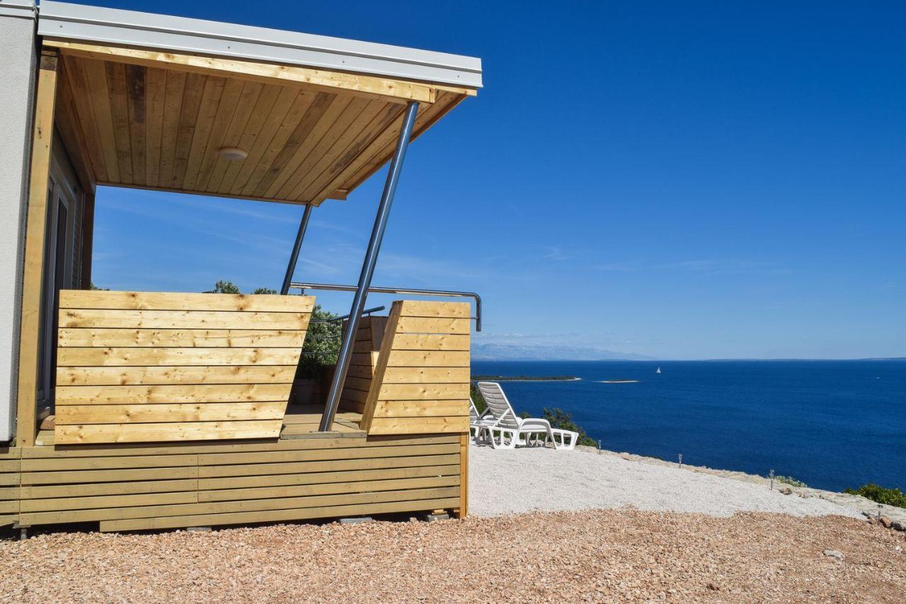 Glamping Tents And Mobile Homes Trasorka Veli Losinj Exterior photo
