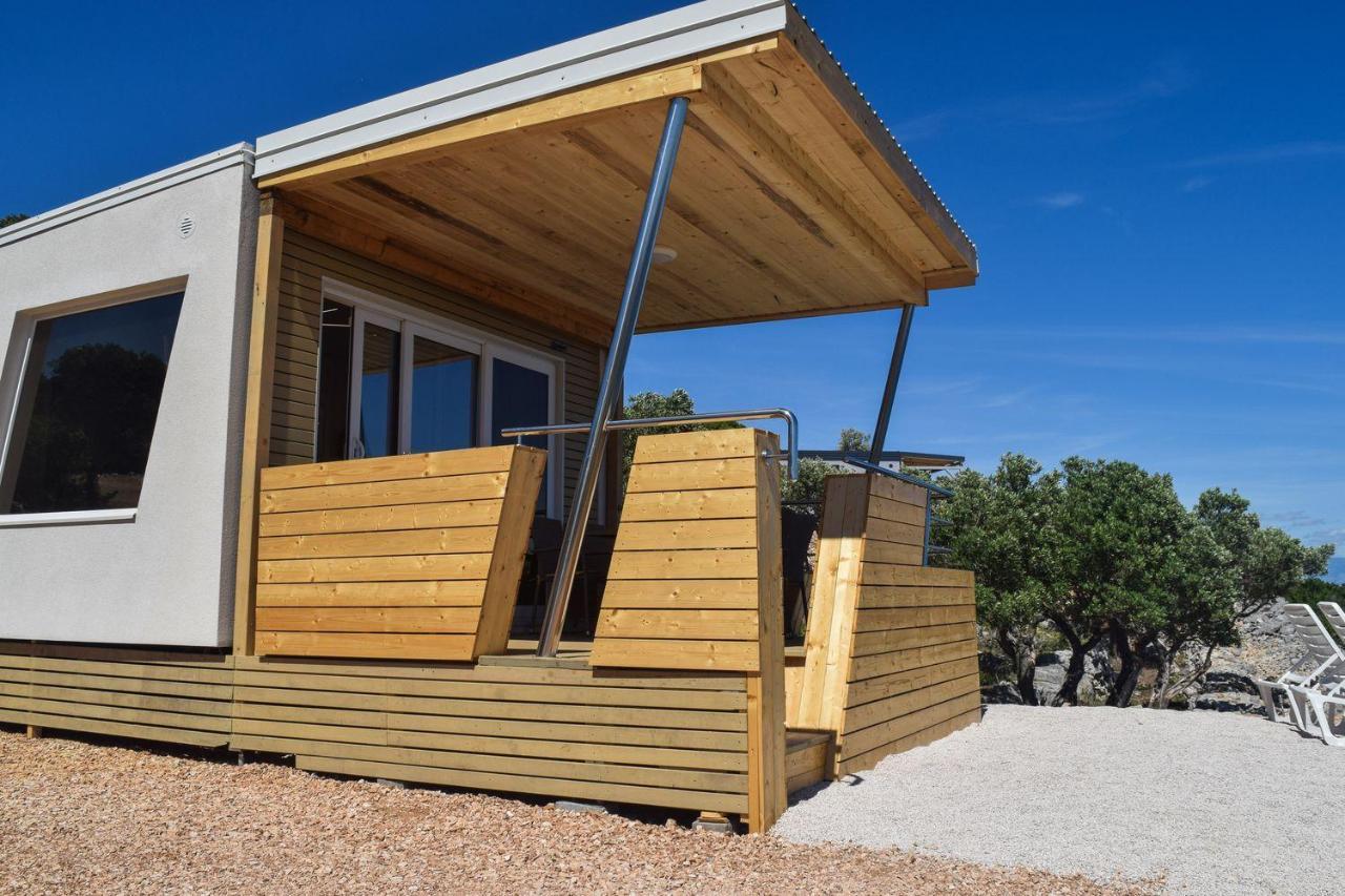 Glamping Tents And Mobile Homes Trasorka Veli Losinj Exterior photo