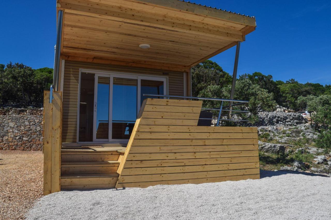 Glamping Tents And Mobile Homes Trasorka Veli Losinj Exterior photo