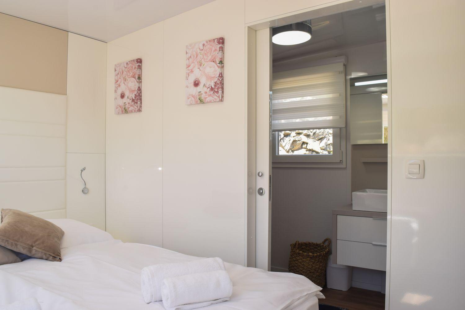 Glamping Tents And Mobile Homes Trasorka Veli Losinj Room photo
